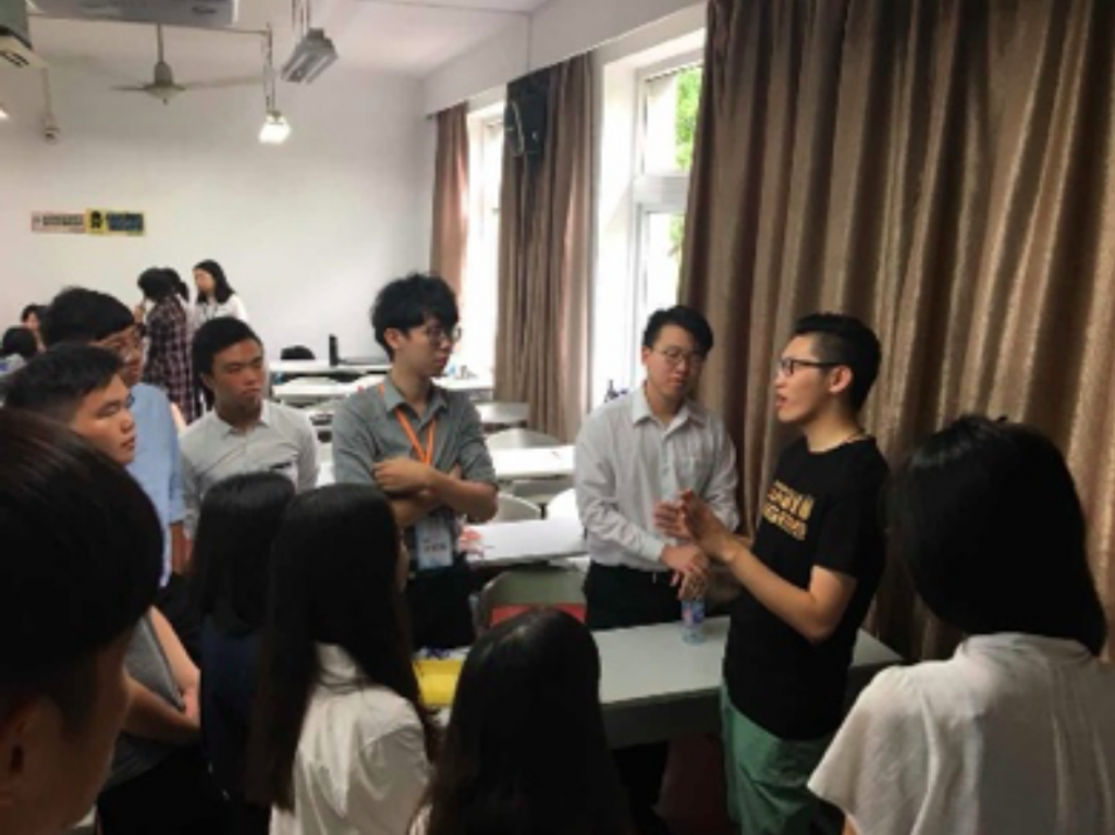 上海財經大學的鯤鵬前輩
